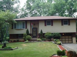 23 Tall Oaks, Jefferson Township, PA 18436