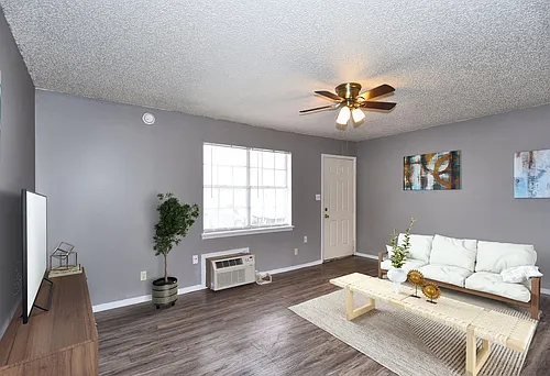 South Point Apartments Photo 1