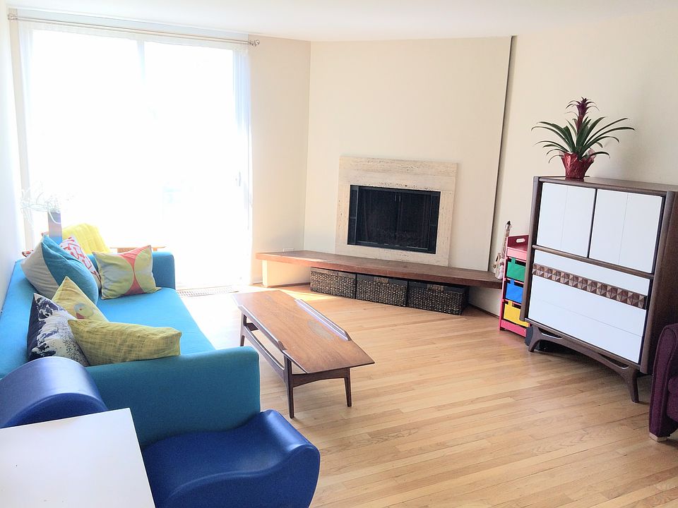 Wood burning fireplace lvng
