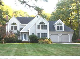 9 Locust Ln, Brunswick, ME 04011