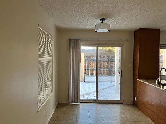 5th image of 5209A Camino Del Sol NE #A