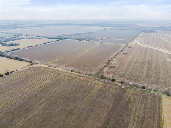 NW Finney Rd, Garnett, KS 66032