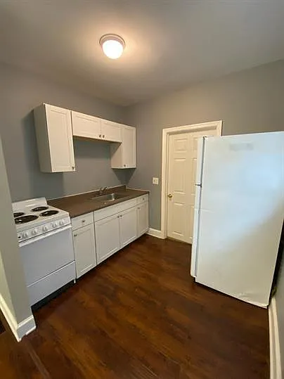 125 Pine St #1 — Photo 1