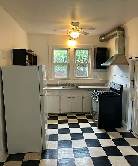 511 NE Lawrence Ave — Photo 11