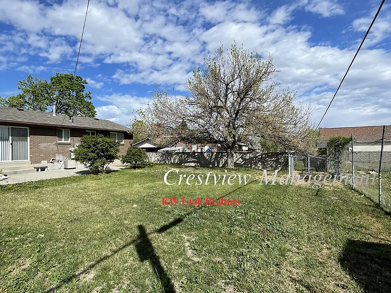3621 S Chatterleigh Rd — Photo 10