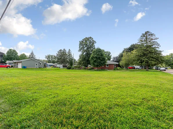 S Lincoln Ave, Owatonna, MN 55060