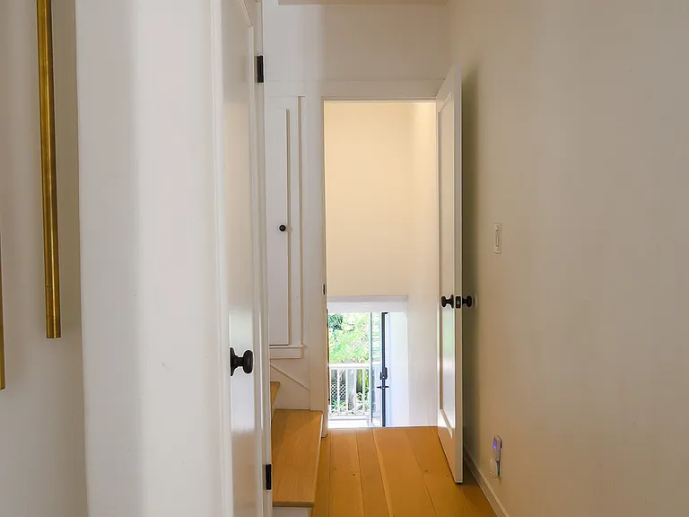 364 Coventry Rd — Photo 20