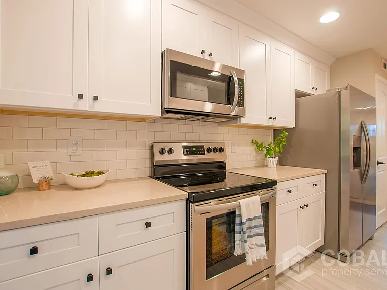 258 Forkner Dr #4 — Photo 2