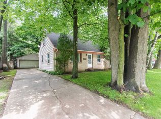 1322 N 23rd St, Manitowoc, WI 54220