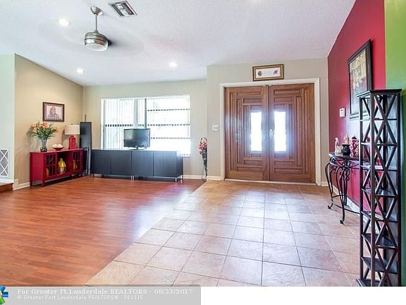 4th image of 6920 NW 45th Ct