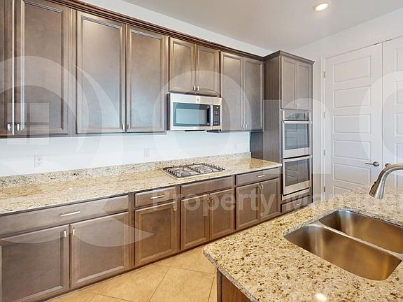 3rd image of 13112 E Cembeline Ln