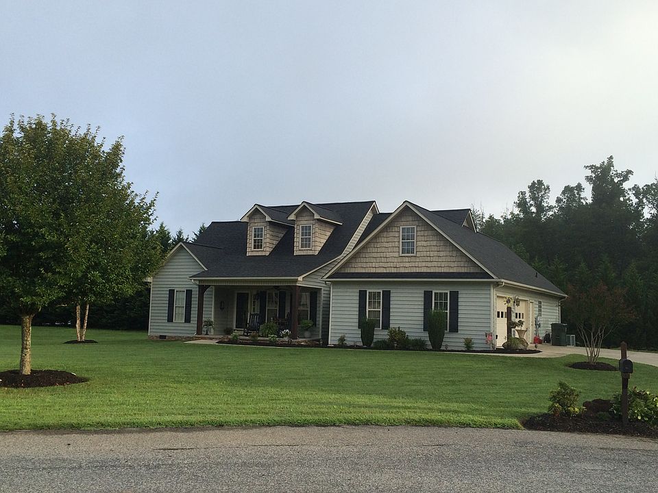 1st image of 121 Whitehall Ln