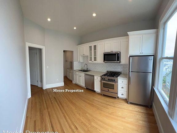 5th image of 1931 Stockton St