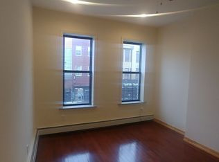 154 Nassau Ave APT 3L, Brooklyn, NY 11222