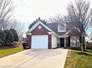 3650 Sunset Hollow Dr, High Point, NC 27265
