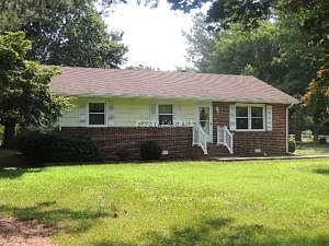 1st image of 6415 Crockett Ln