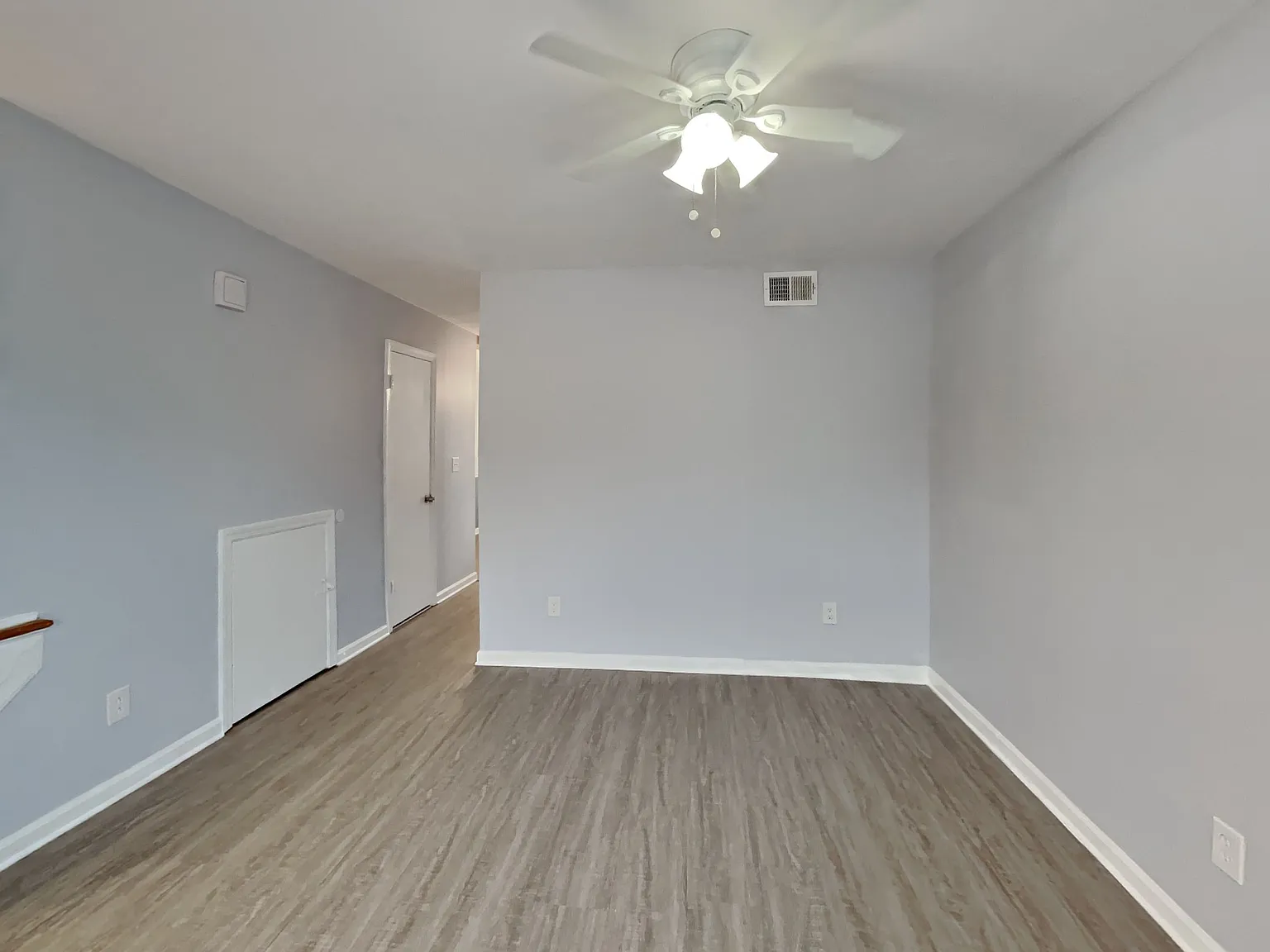 2 bed, 1.5 bath, 960 sqft, $1,615 — Photo 3