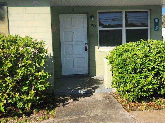 3rd image of 927 N Grandview Ave APT 2