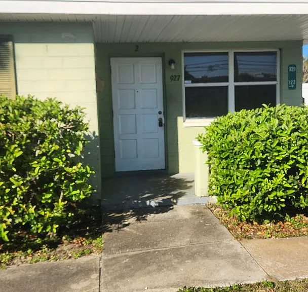 927 N Grandview Ave — Photo 3