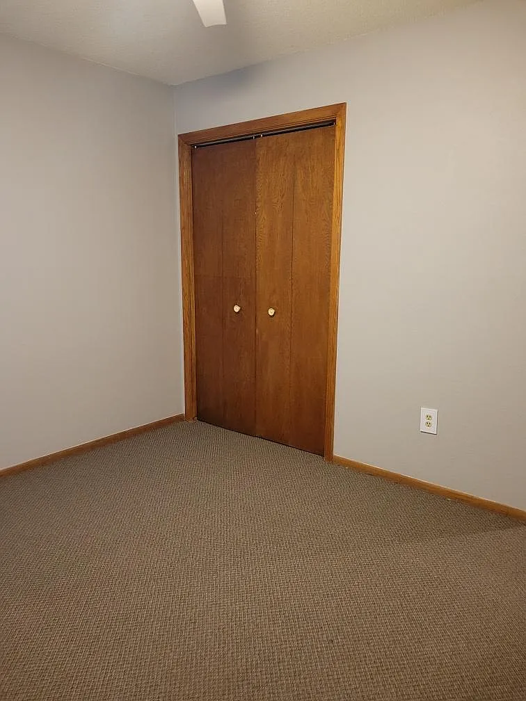 2 bed, 864 sqft, $1,100 — Photo 4