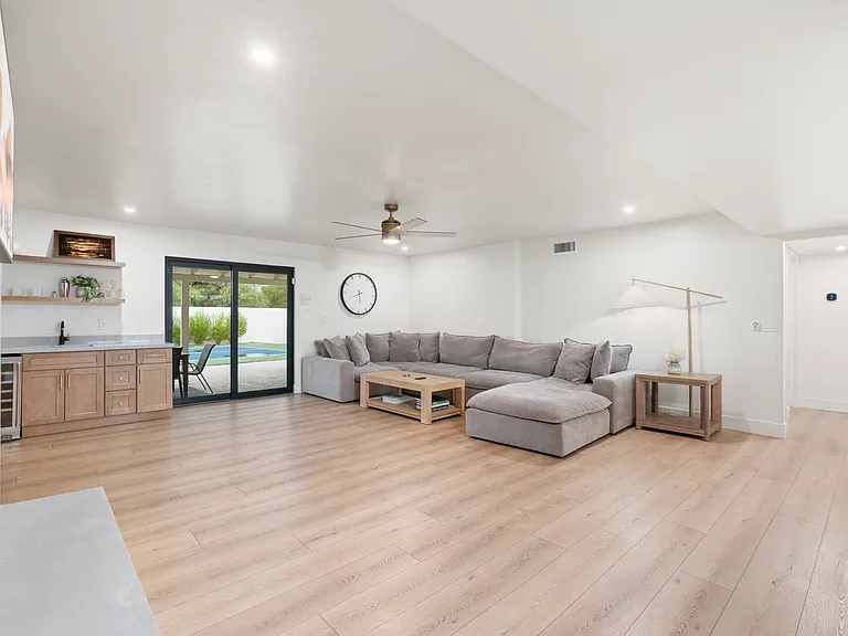 6516 N 43rd Pl — Photo 95