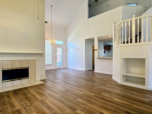 2nd image of 7208 Chateau Dr