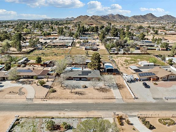 2nd image of 14154 Hopi Rd