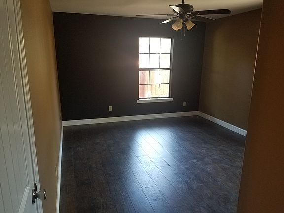 4th image of 818 Ivy Ave