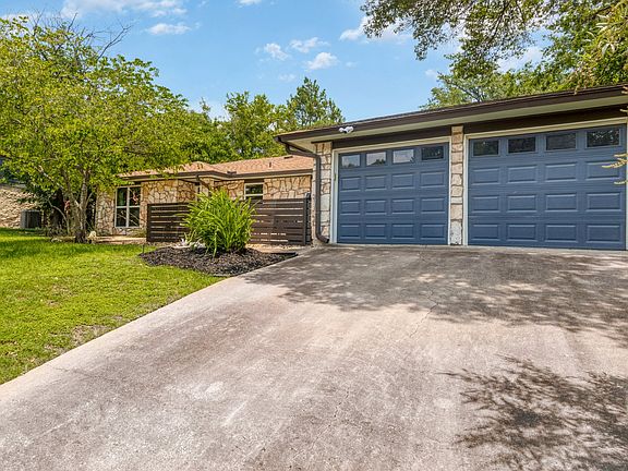 2nd image of 2103 Matterhorn Ln