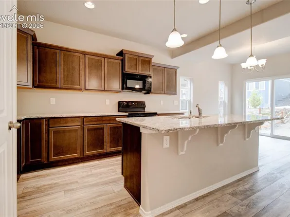 8561 Perkins Ln, Colorado Springs, CO 80925