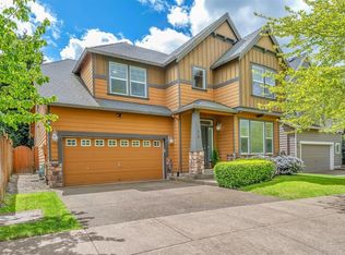 318 W Kemper Crest Dr, Newberg, OR 97132