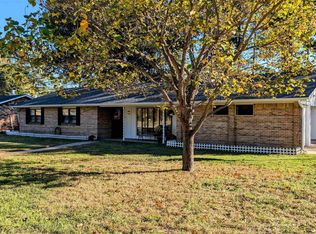 300 E Twilight Dr, Longview, TX 75604