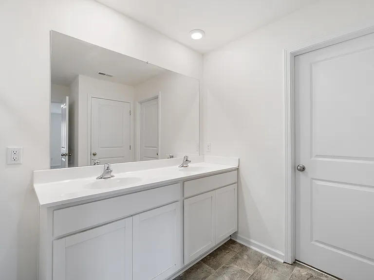 206 Venard Way — Photo 4