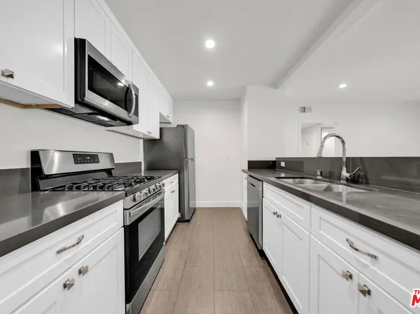 7453 Haskell Ave #7, Van Nuys, CA 91406