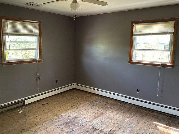 4th image of 279 Vineyard Rd