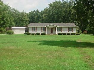 636 Cross Rd, Winchester, OH 45697