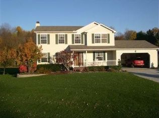 8007 Hubbard Valley Rd, Seville, OH 44273