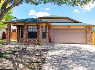 11403 Red Feather Ln, San Antonio, TX 78245