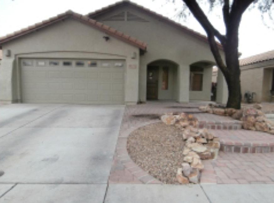 1st image of 384 N Rustlers Canyon Dr