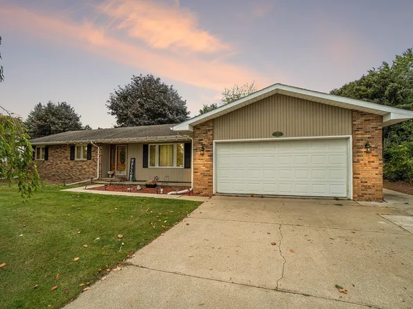 112 Surrey Rd, Saint Louis, MI 48880
