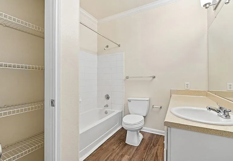 Indigo Pointe — Photo 9