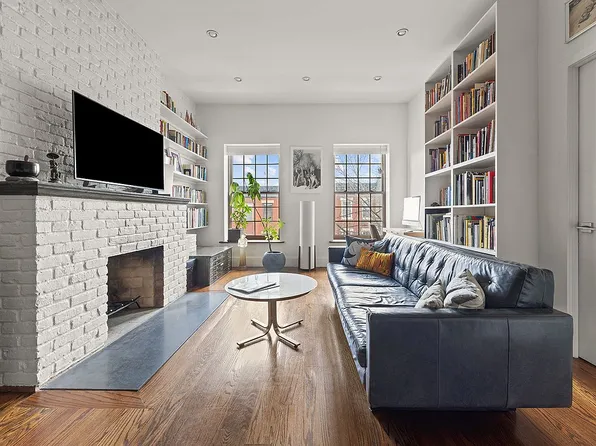 118 President St APT 4, Brooklyn, NY 11231