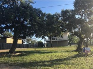 1403 Enchanted River Dr, Bandera, TX 78003