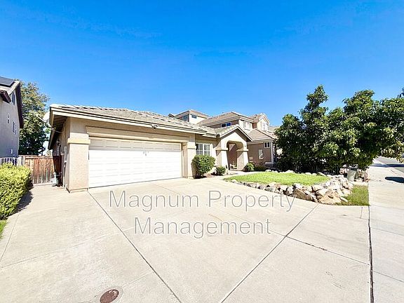 2nd image of 37961 Veranda Way
