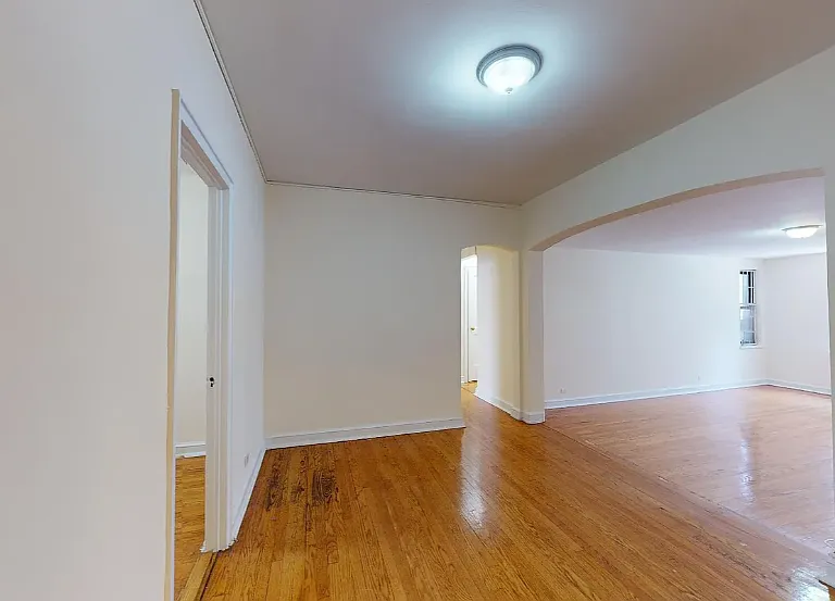 246 E 46th St #5H — Photo 3