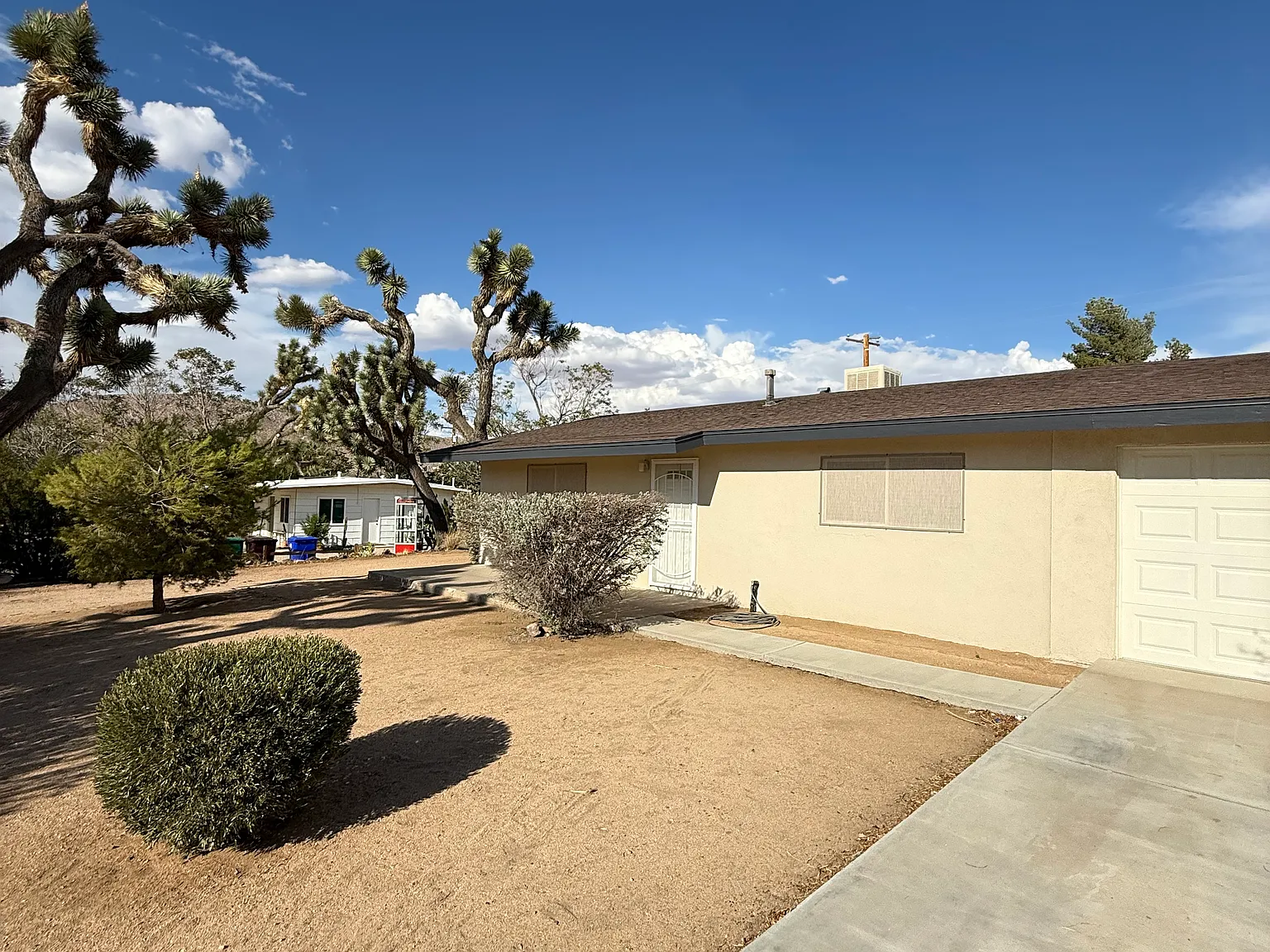 2 bed, 936 sqft, $1,550 — Photo 3