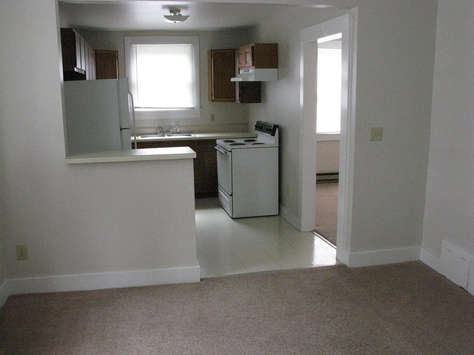 1 bed, 650 sqft, $895 — Photo 3