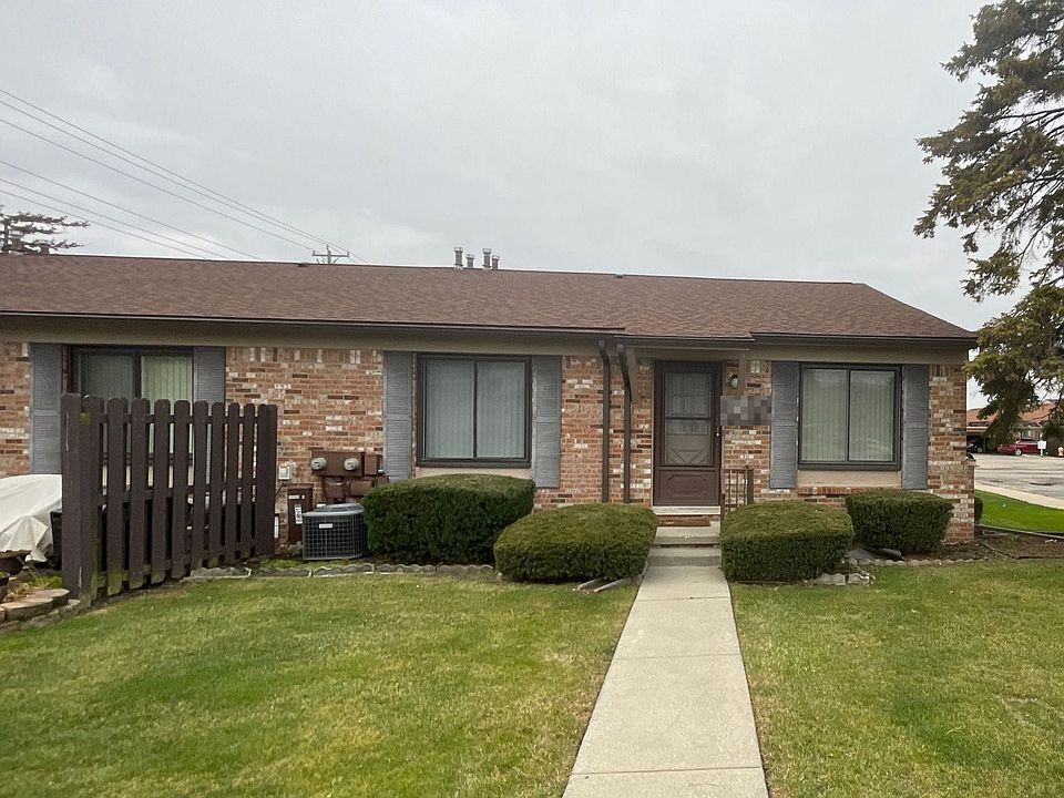 1st image of 17143 Kingsbrooke Dr