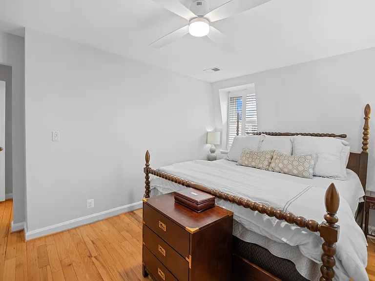 3203 S Stafford St — Photo 26