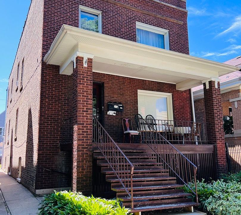 1st image of 3009 N Hamlin Ave #G